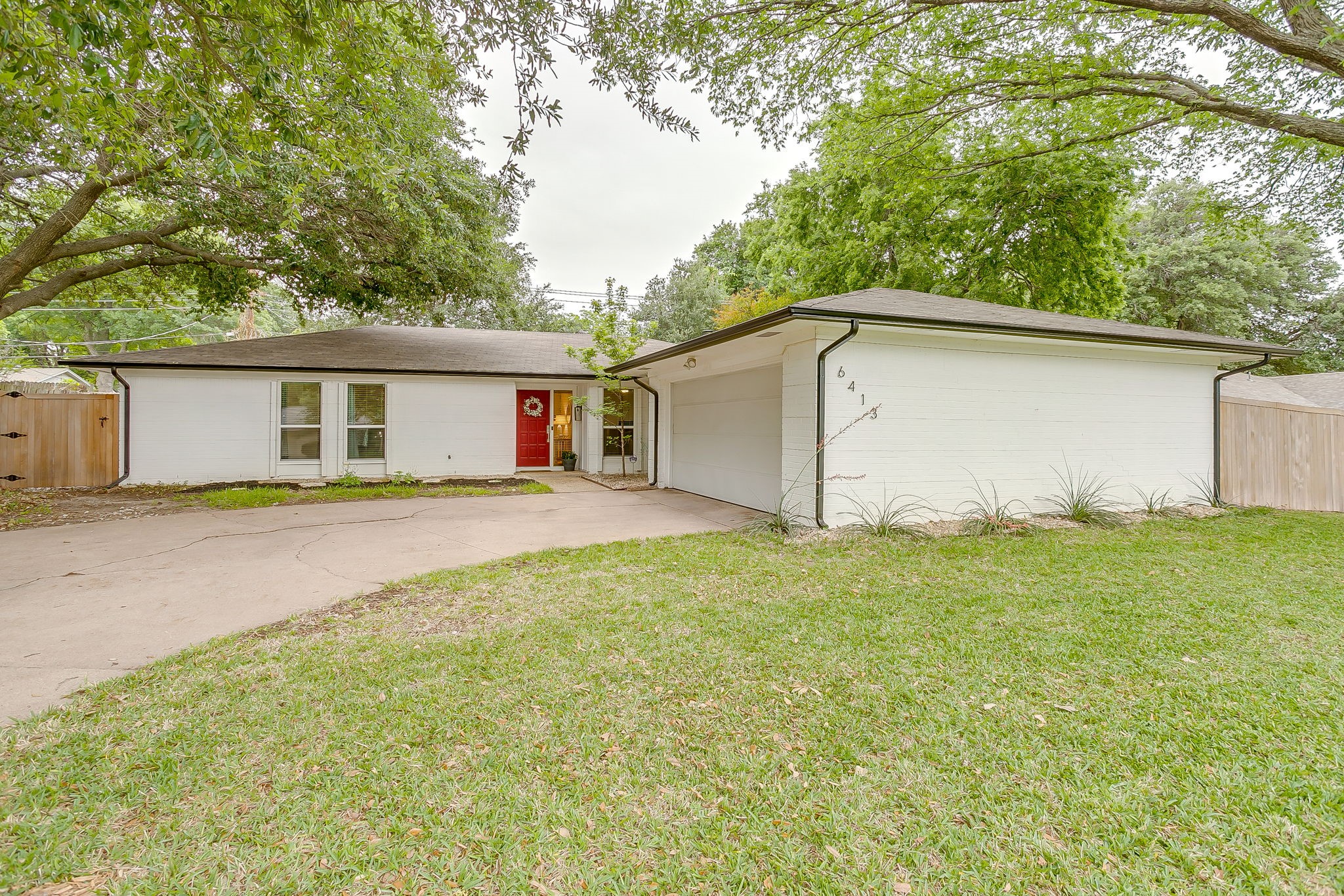 6413 Whitman Avenue Fort Worth TX 76133
