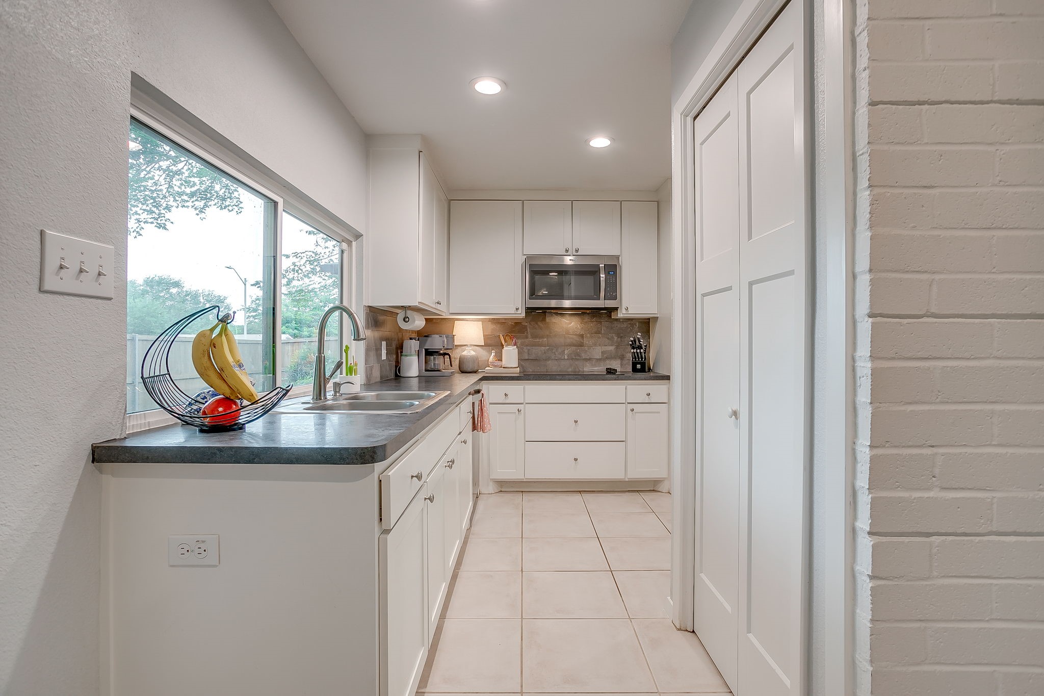 6413 Whitman Avenue Fort Worth TX 76133