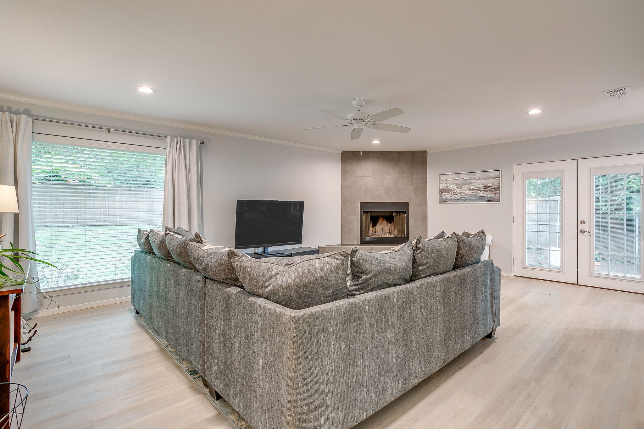 6413 Whitman Avenue Fort Worth TX 76133