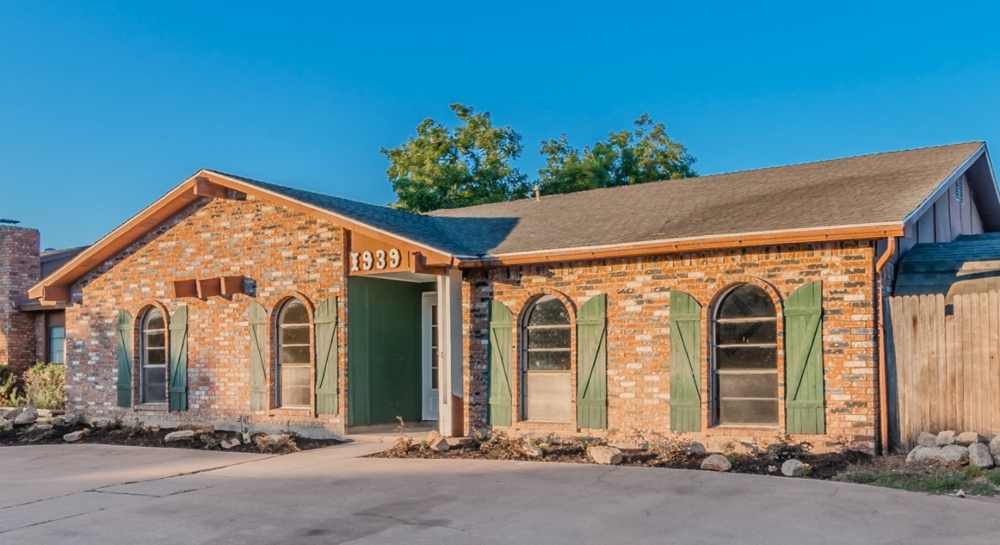 1939 Rambling Ridge Lane Carrollton TX 75007