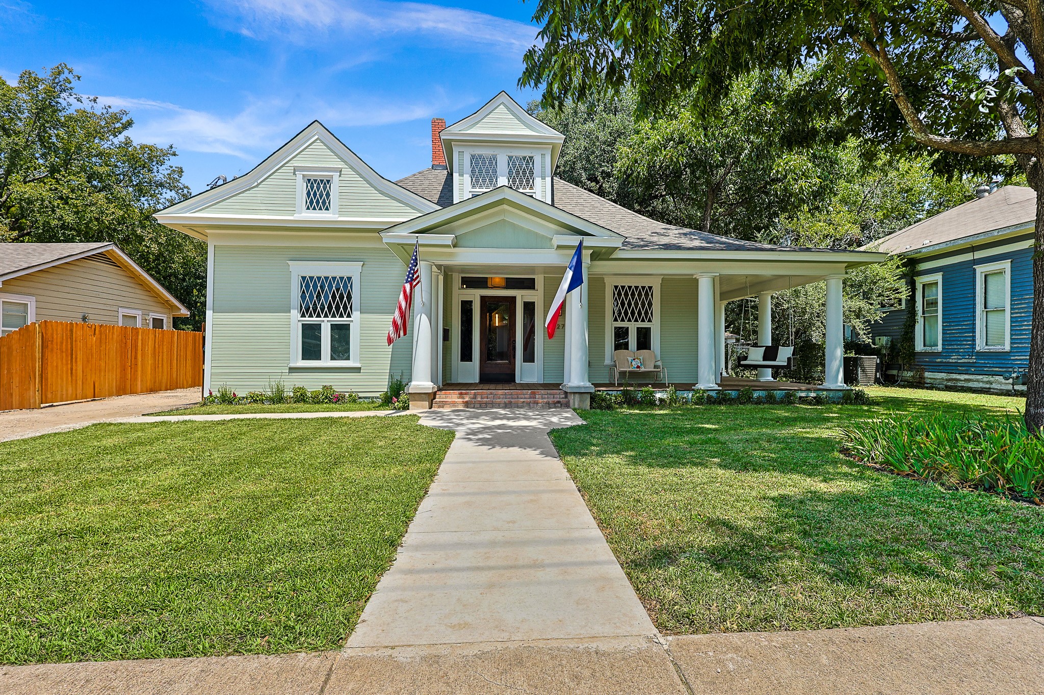 327 E Franklin Street Hillsboro TX 76645
