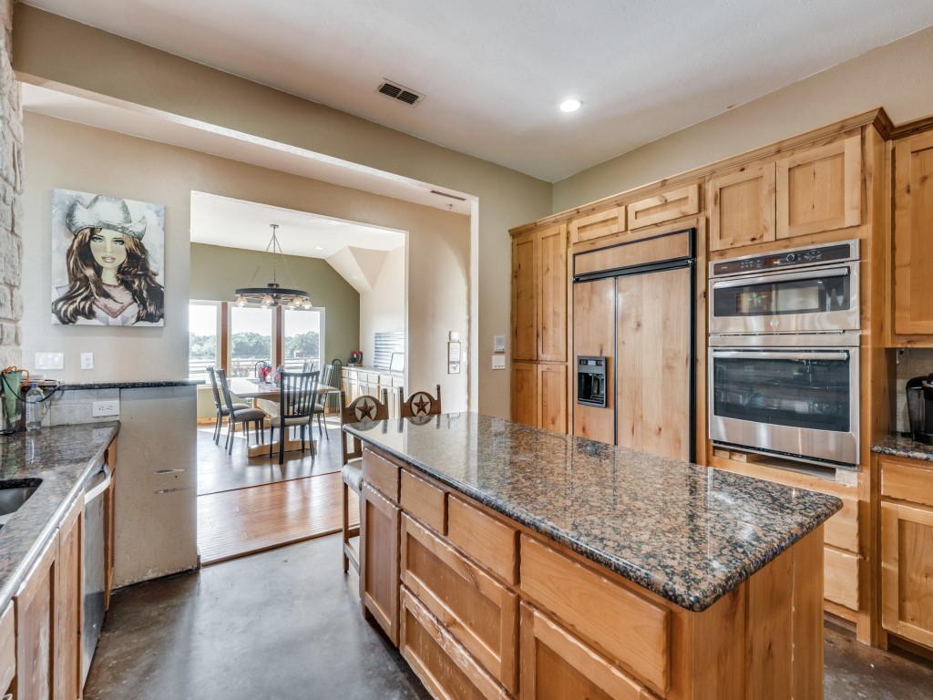 2250 Morrow Road Valley View TX 76272