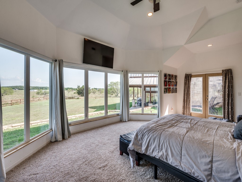 2250 Morrow Road Valley View TX 76272
