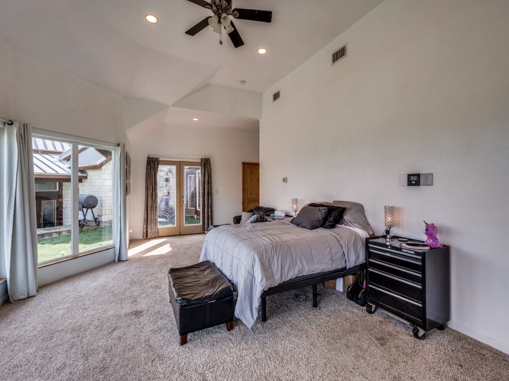2250 Morrow Road Valley View TX 76272
