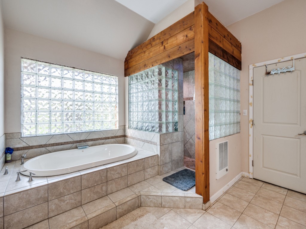 2250 Morrow Road Valley View TX 76272