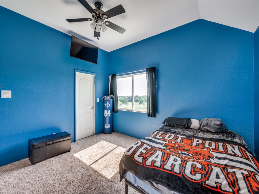 2250 Morrow Road Valley View TX 76272