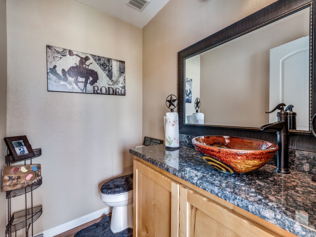 2250 Morrow Road Valley View TX 76272