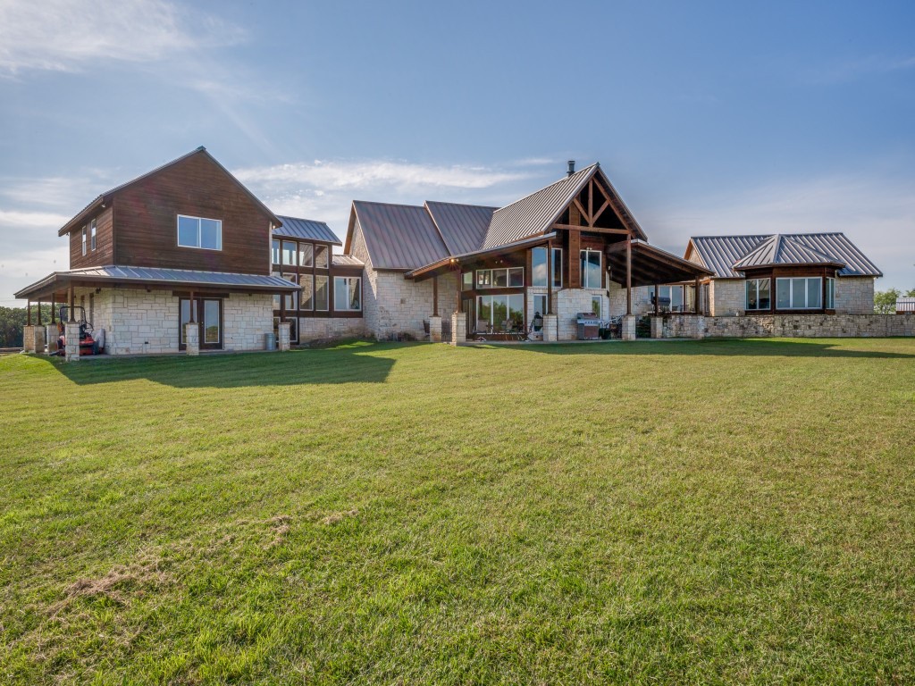2250 Morrow Road Valley View TX 76272