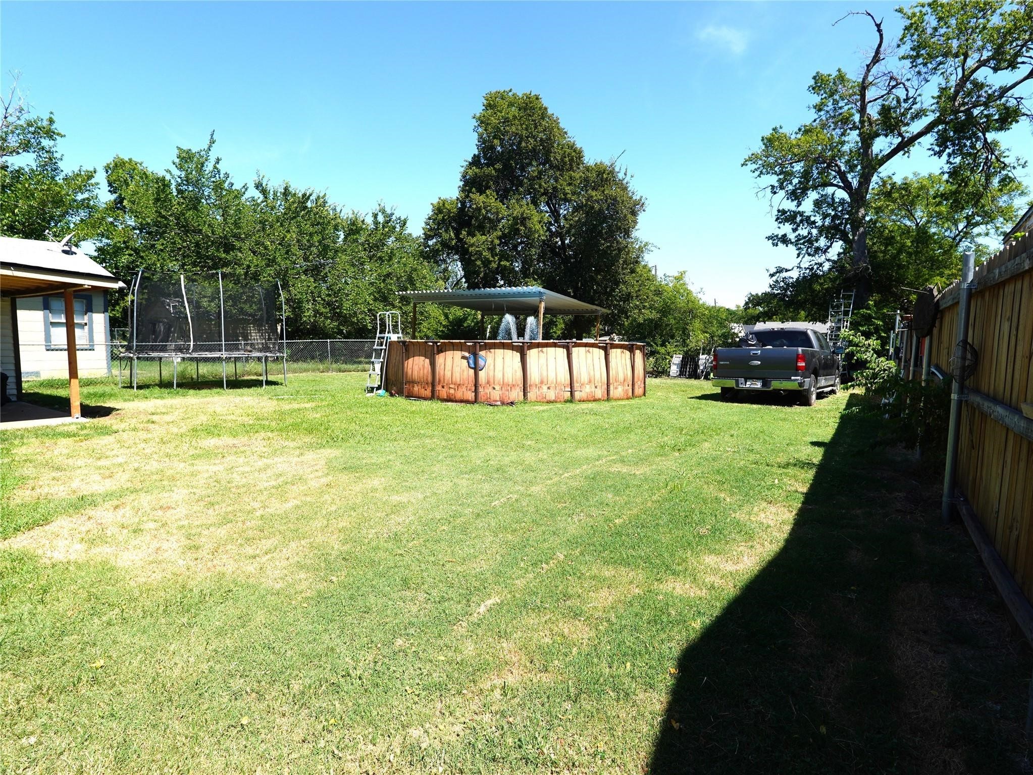 3931 Forbes Street Fort Worth TX 76105