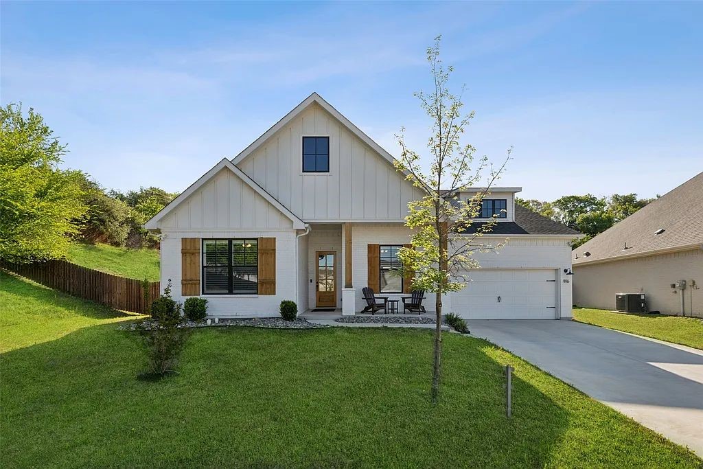 816 E Jockey Willow Park TX 76087