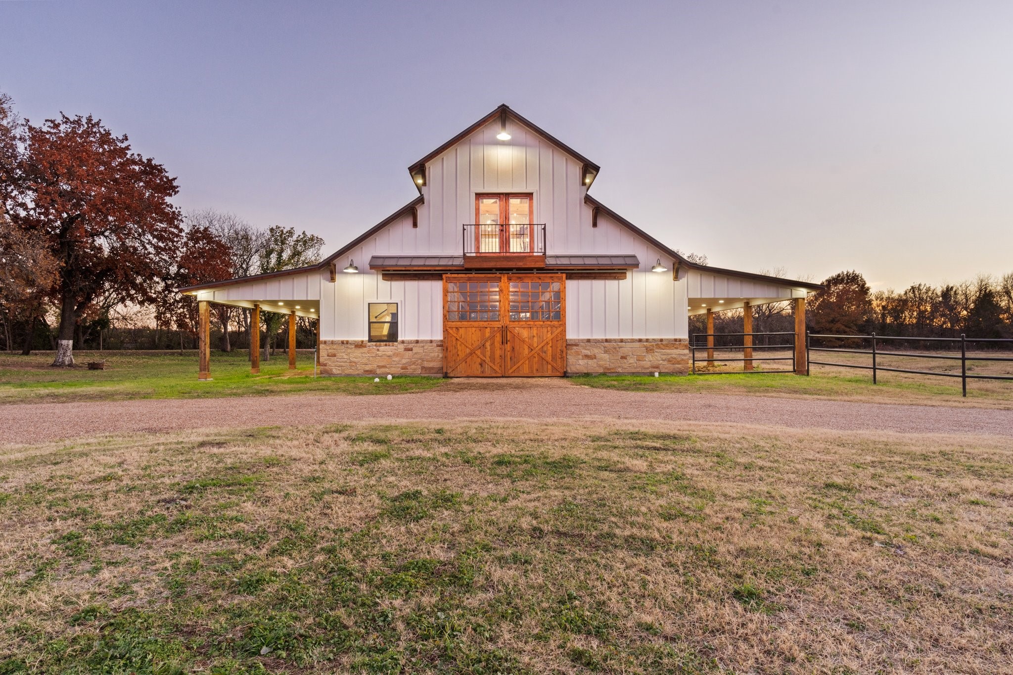 1512 E Henderson Street Cleburne TX 76031