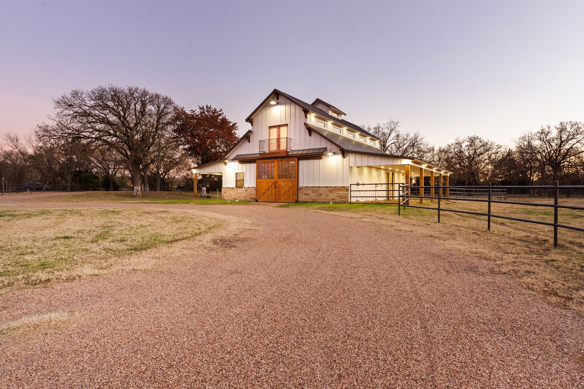 1512 E Henderson Street Cleburne TX 76031