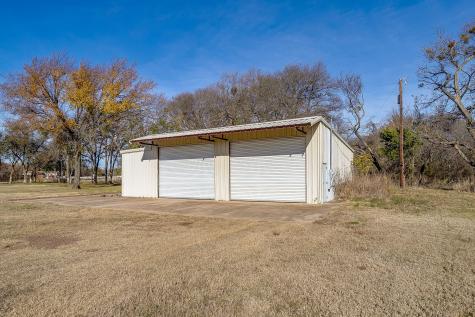 1512 E Henderson Street Cleburne TX 76031