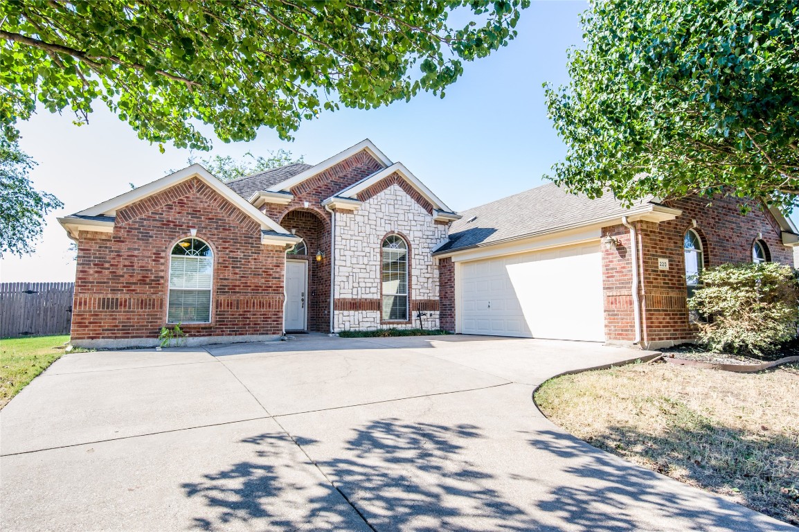 220 Troy Lane Red Oak TX 75154