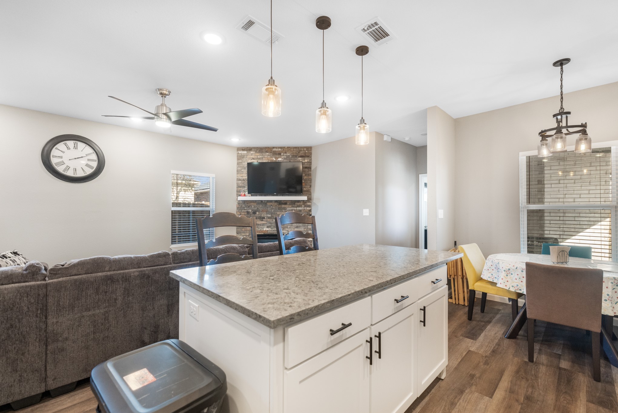 207 S James Street Alvarado TX 76009