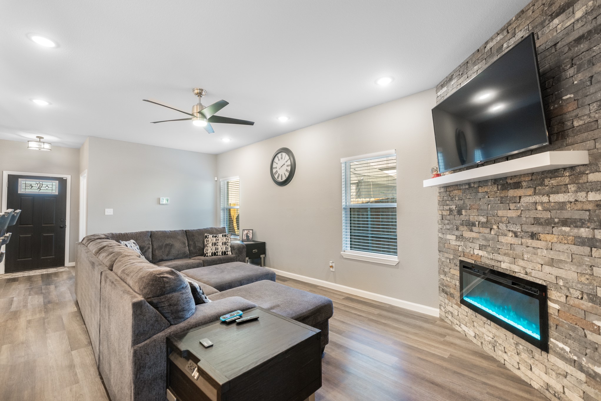 207 S James Street Alvarado TX 76009