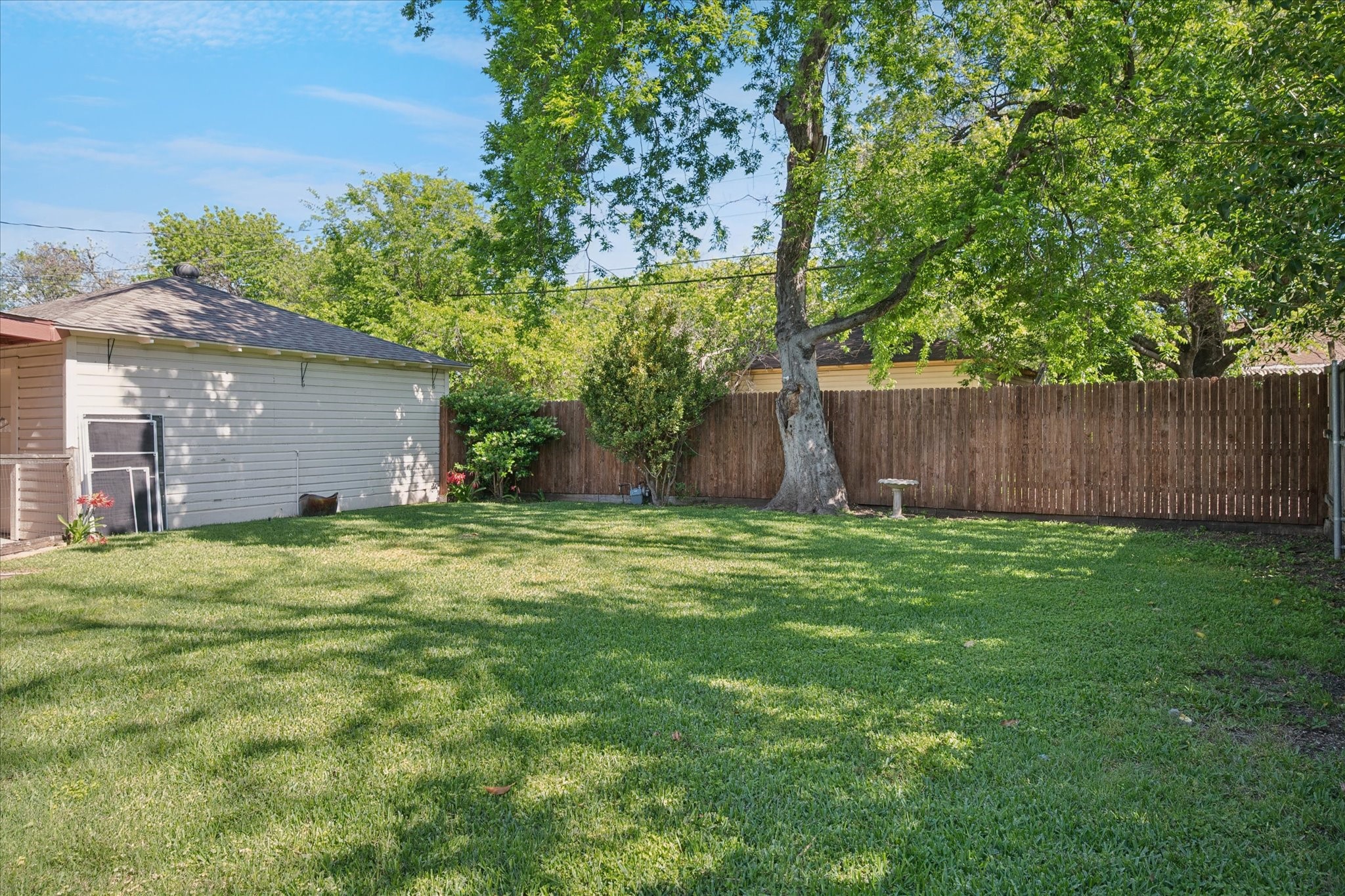 1831 Swan Drive Dallas TX 75228