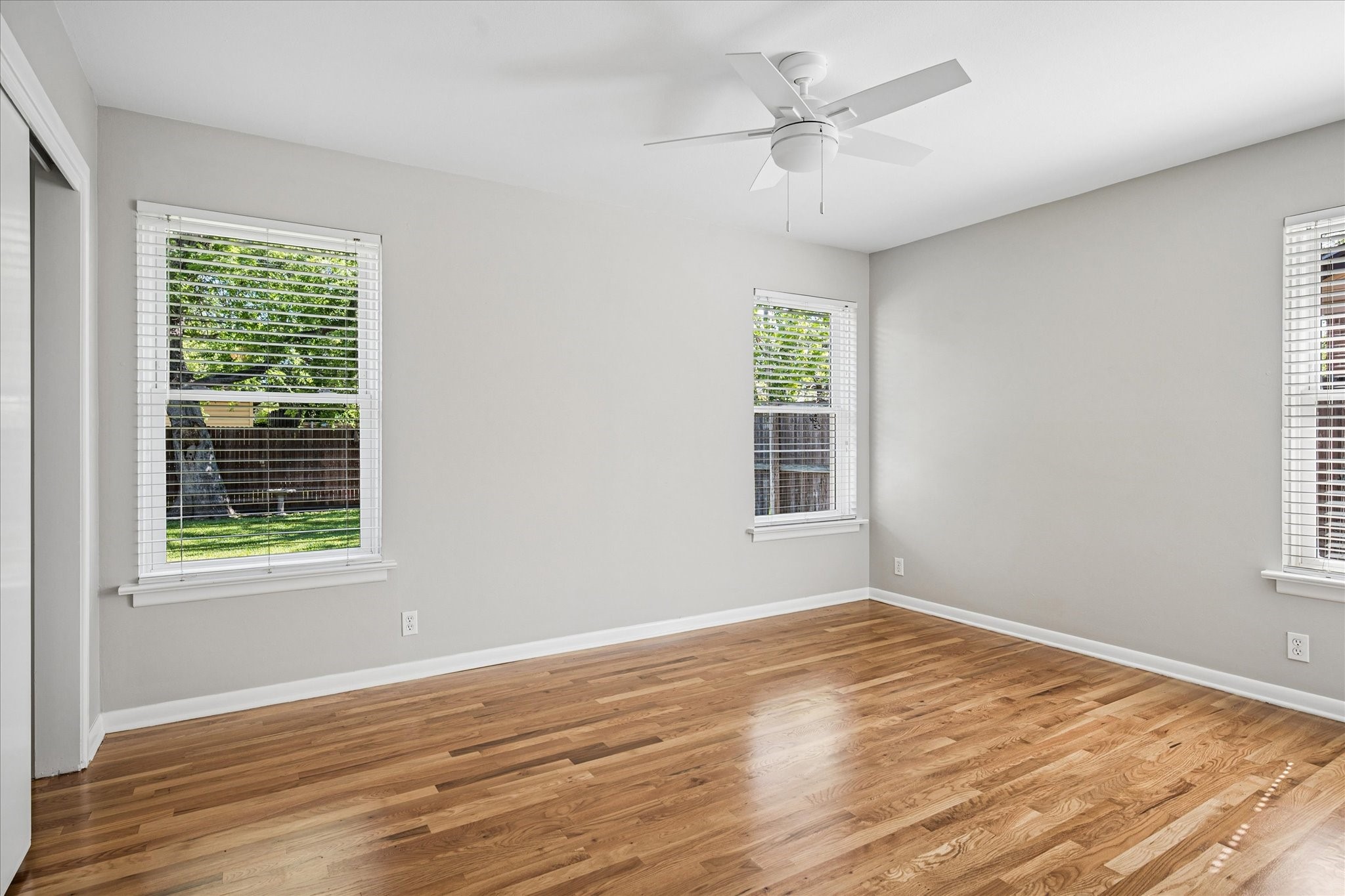 1831 Swan Drive Dallas TX 75228