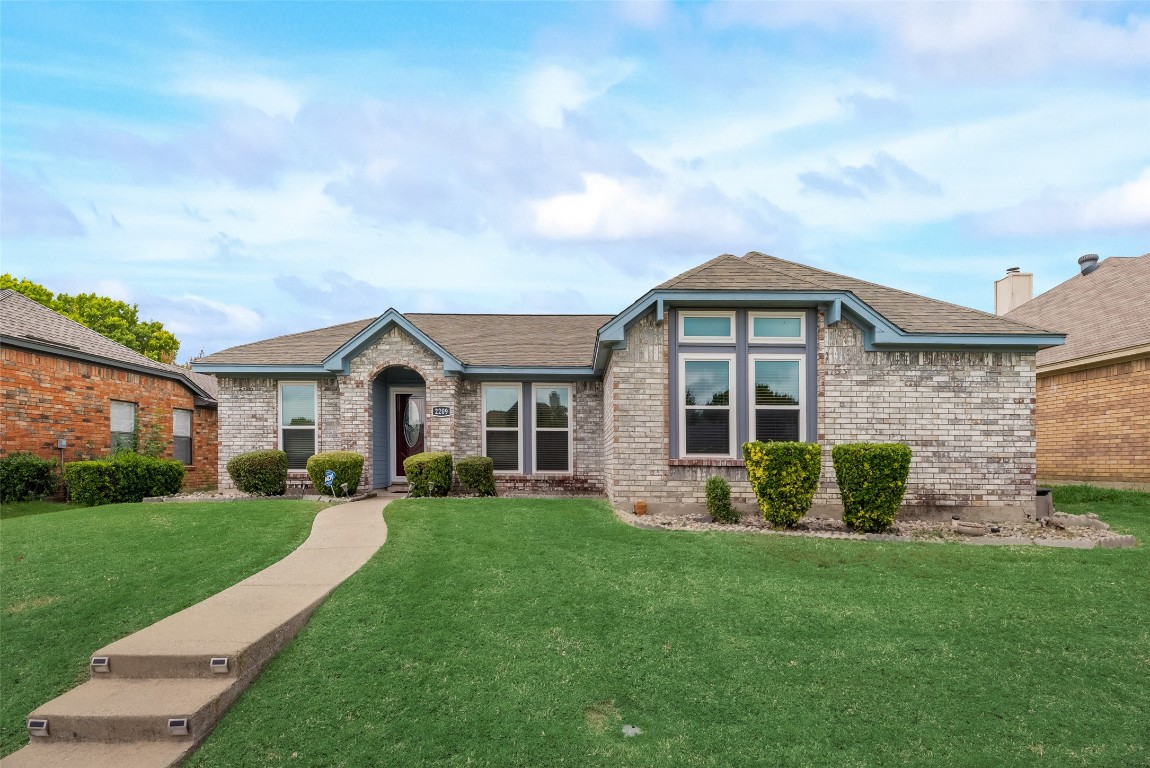 2209 Orchard Trail Garland TX 75040