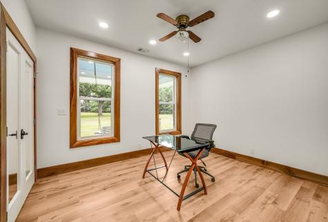 1037 Harrison Road Denison TX 75021