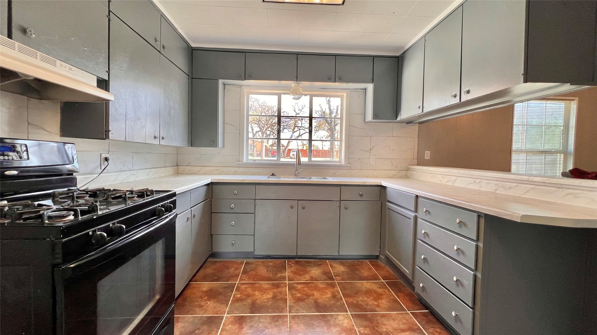 2522 N Hughes Avenue Fort Worth TX 76103