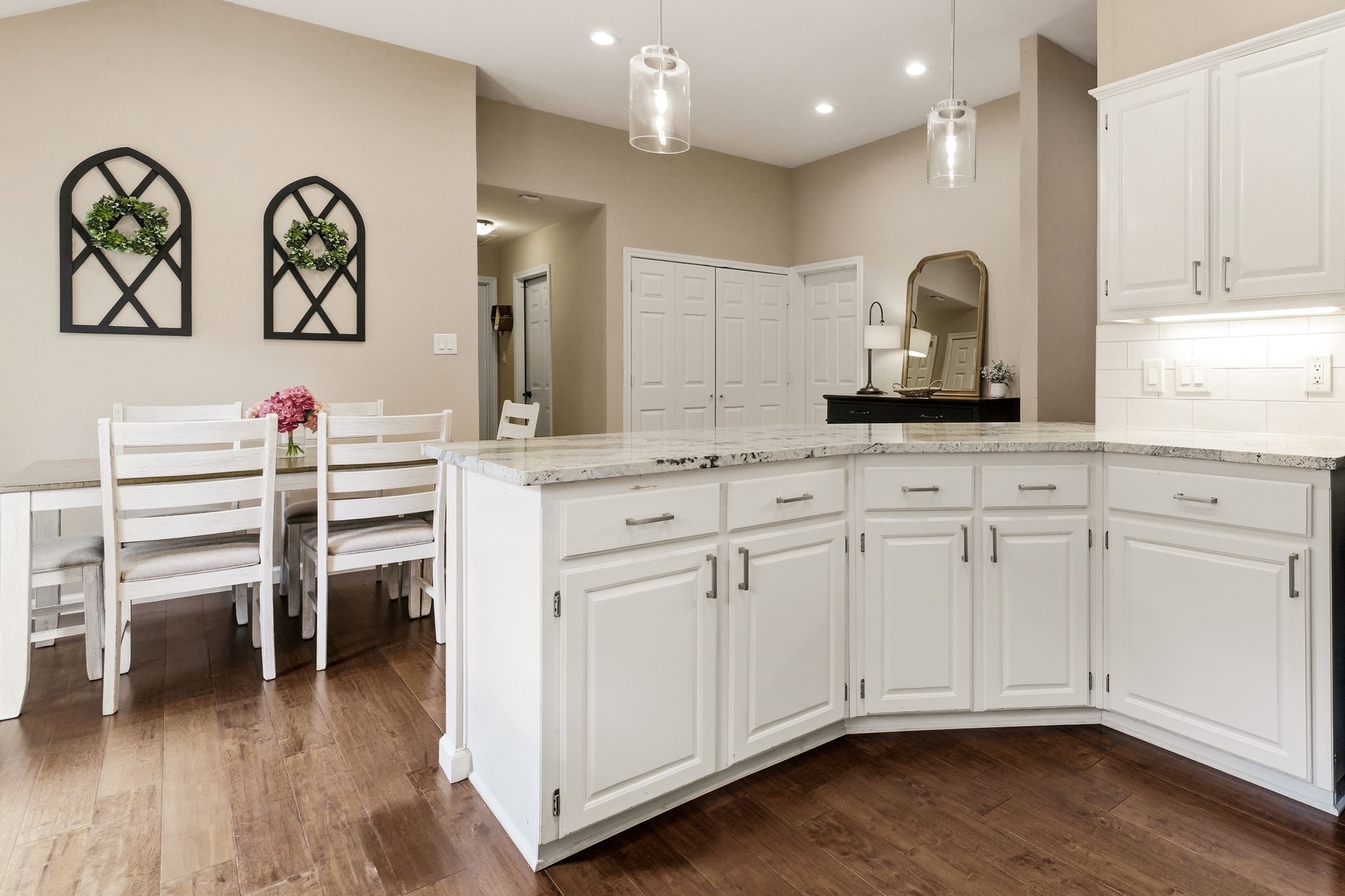 2215 Dallas Drive Carrollton TX 75006