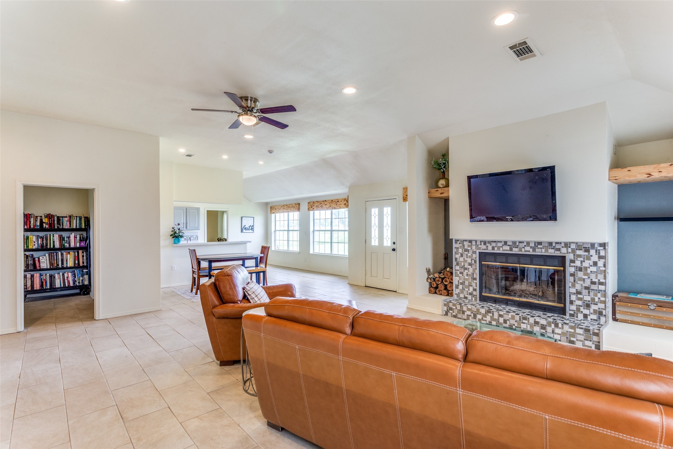 22034 Raintree Whitney TX 76692