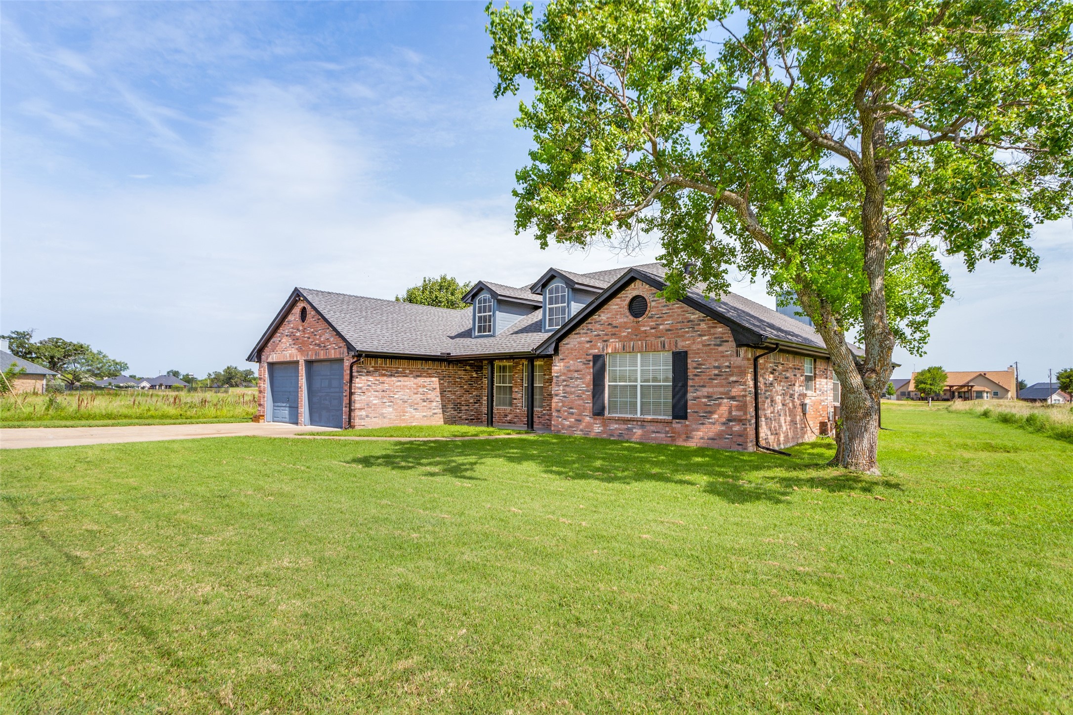 22034 Raintree Whitney TX 76692