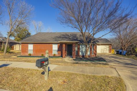 1818 Knob Hill Drive Garland TX 75043