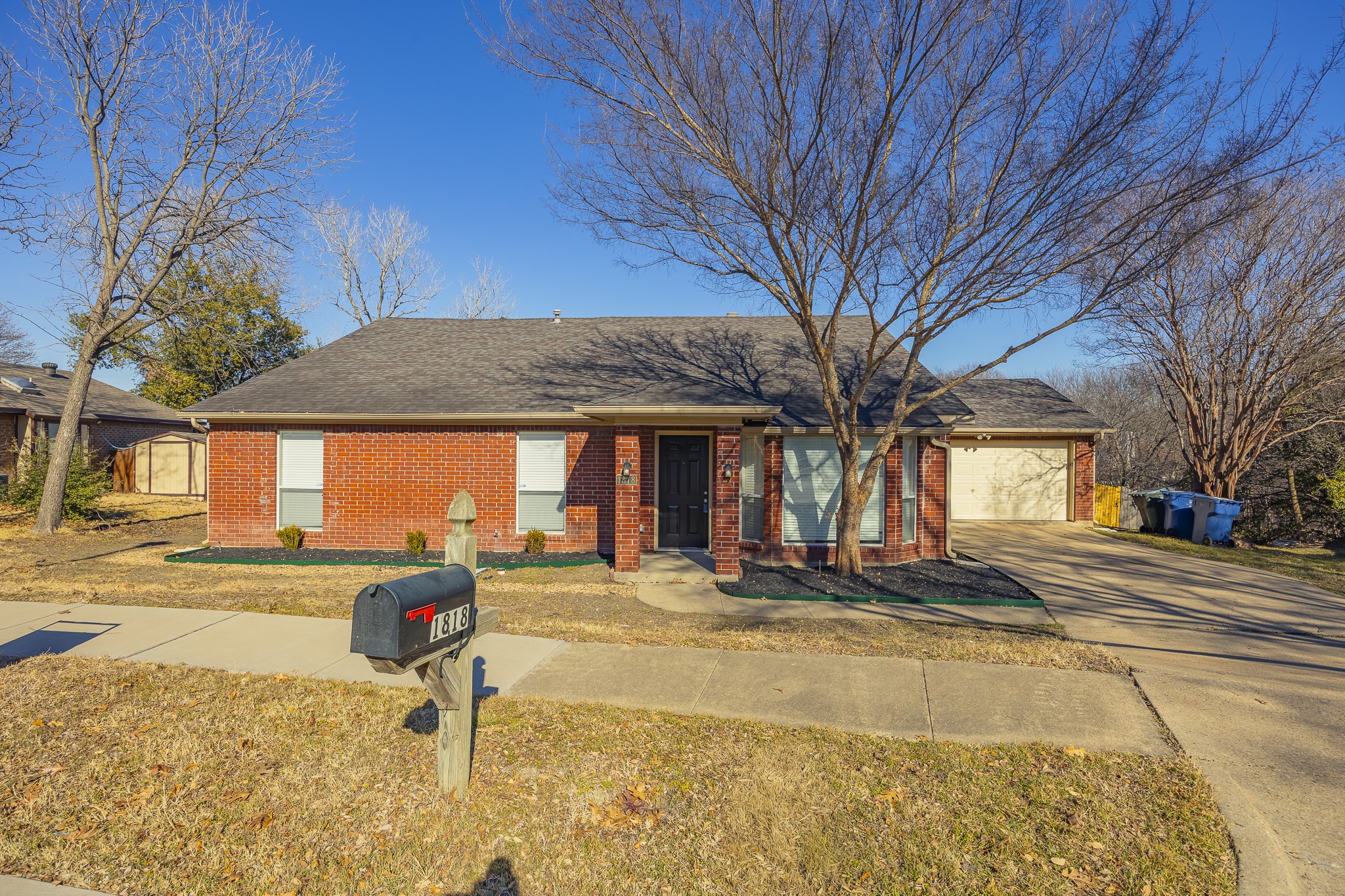 1818 Knob Hill Drive Garland TX 75043