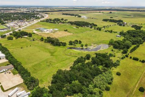 836 S Debbie Lane Pilot Point TX 76258