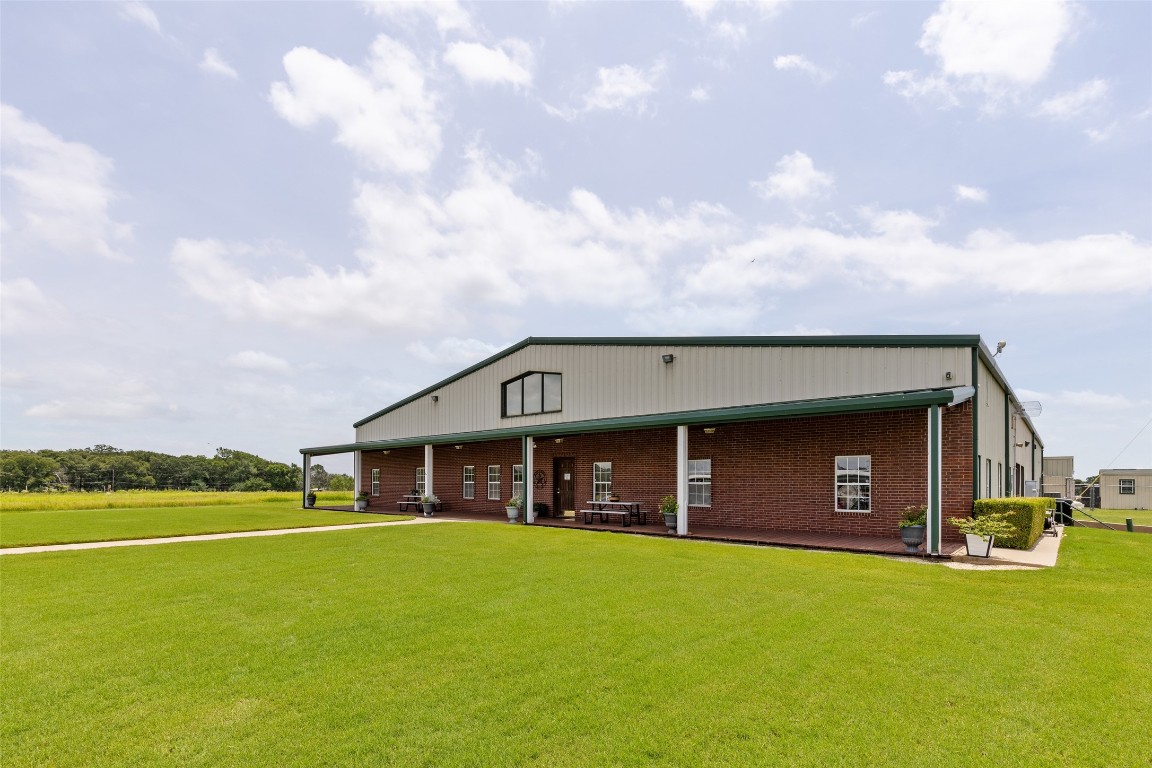 836 S Debbie Lane Pilot Point TX 76258
