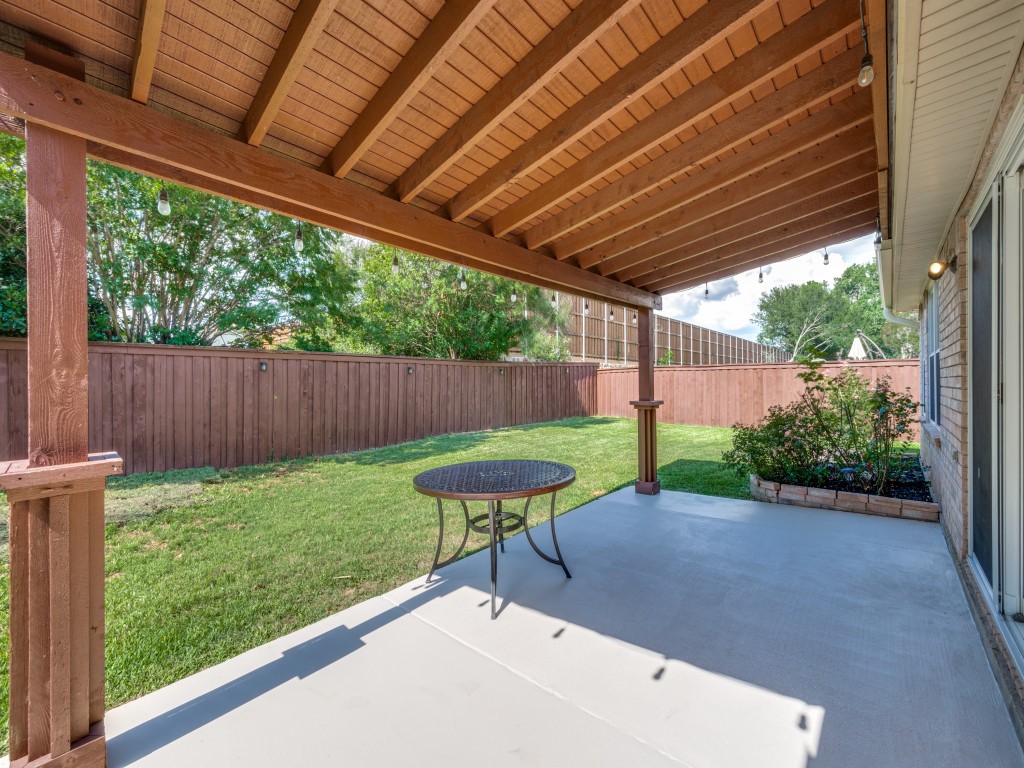 2514 Meadowview Drive Corinth TX 76210