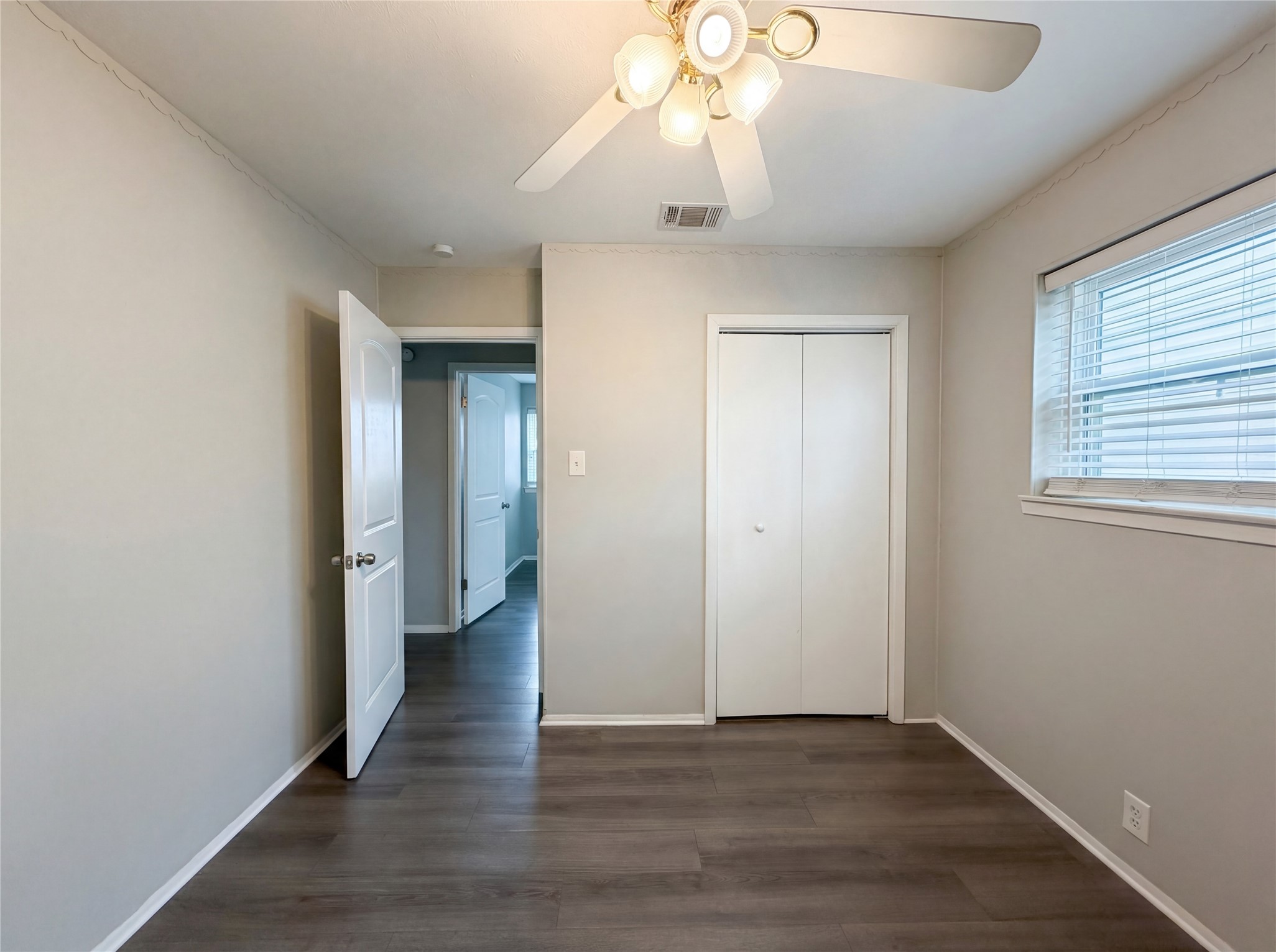 208 Summercrest Boulevard Burleson TX 76028