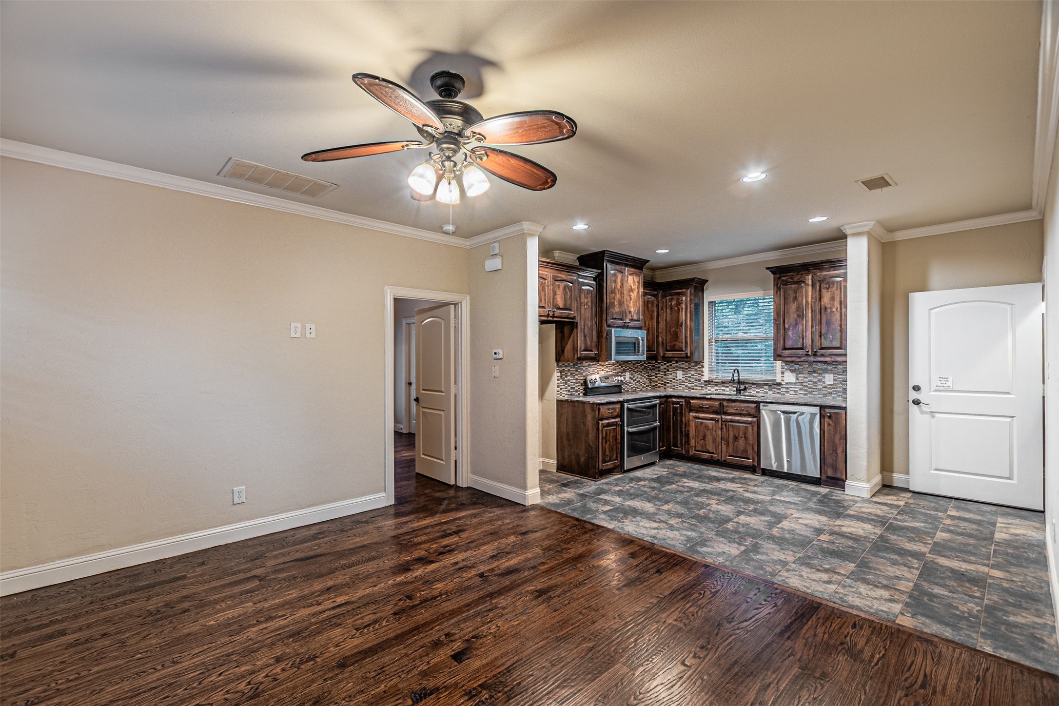 300 Horseshoe Bend Royse City TX 75189