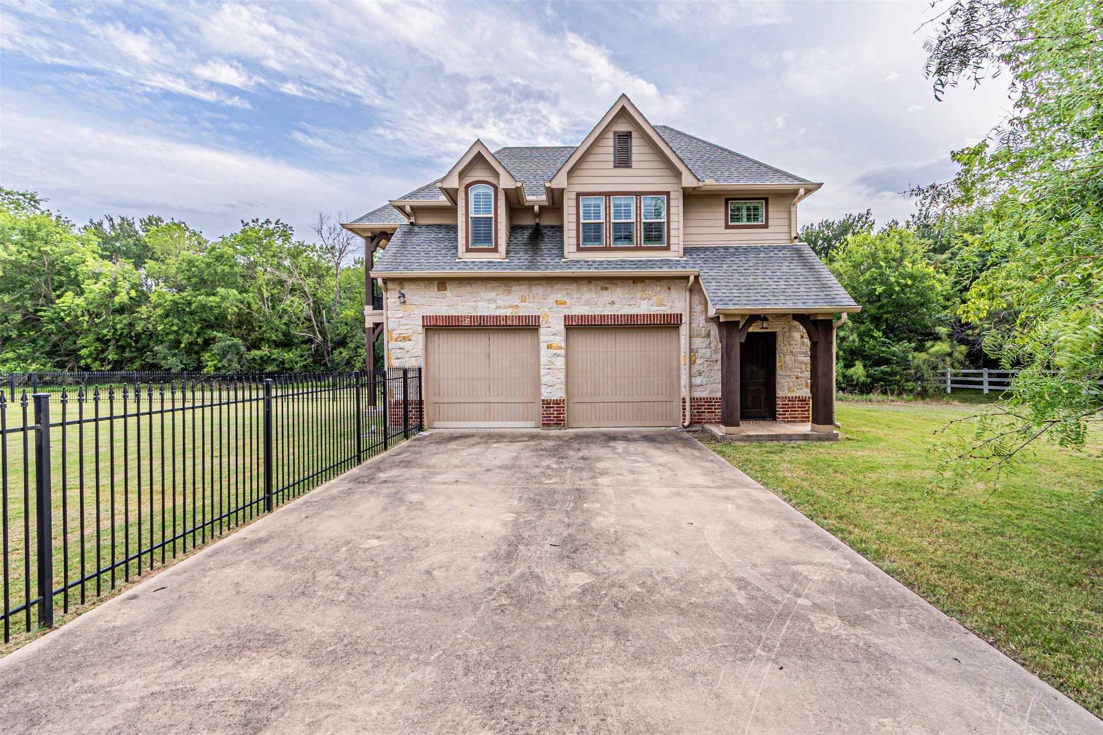 300 Horseshoe Bend Royse City TX 75189