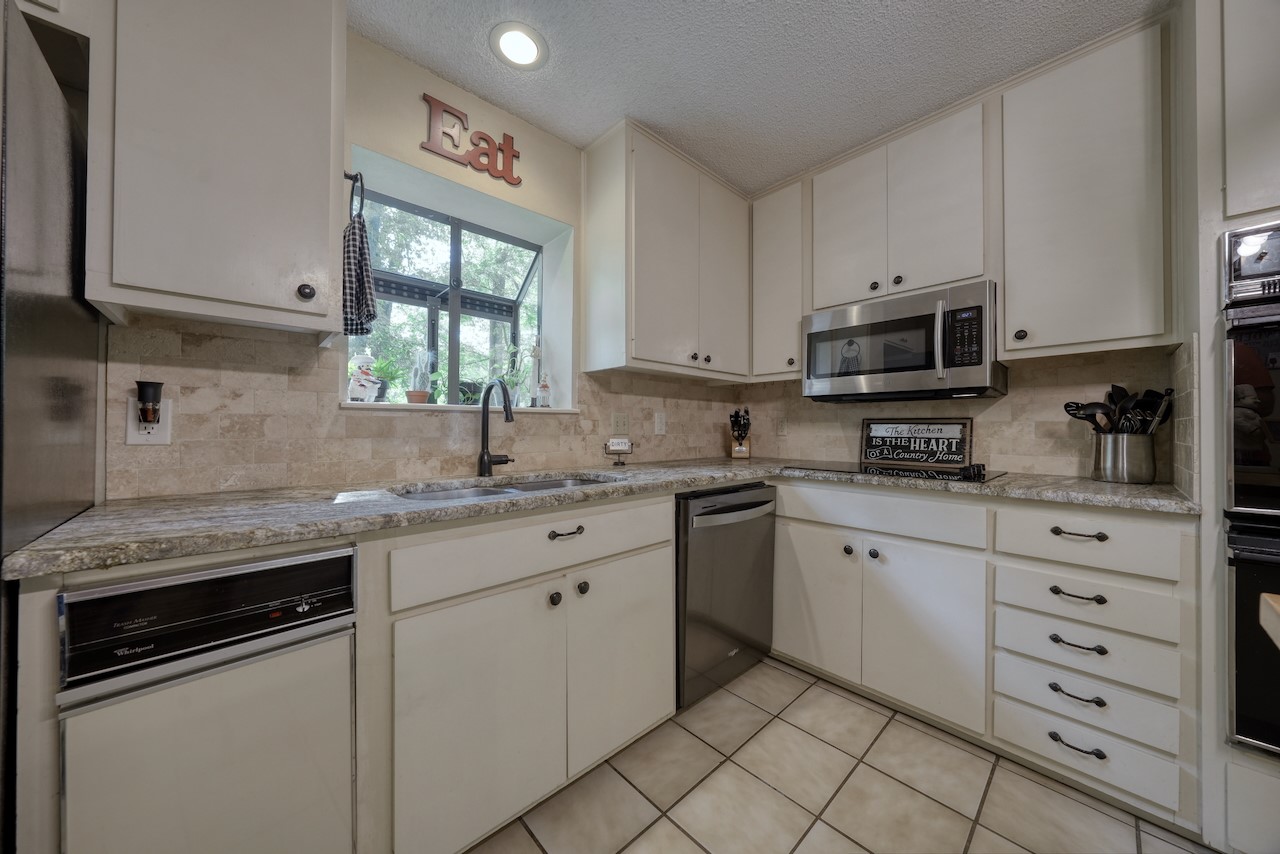 1649 Morningside Trail Hideaway TX 75771