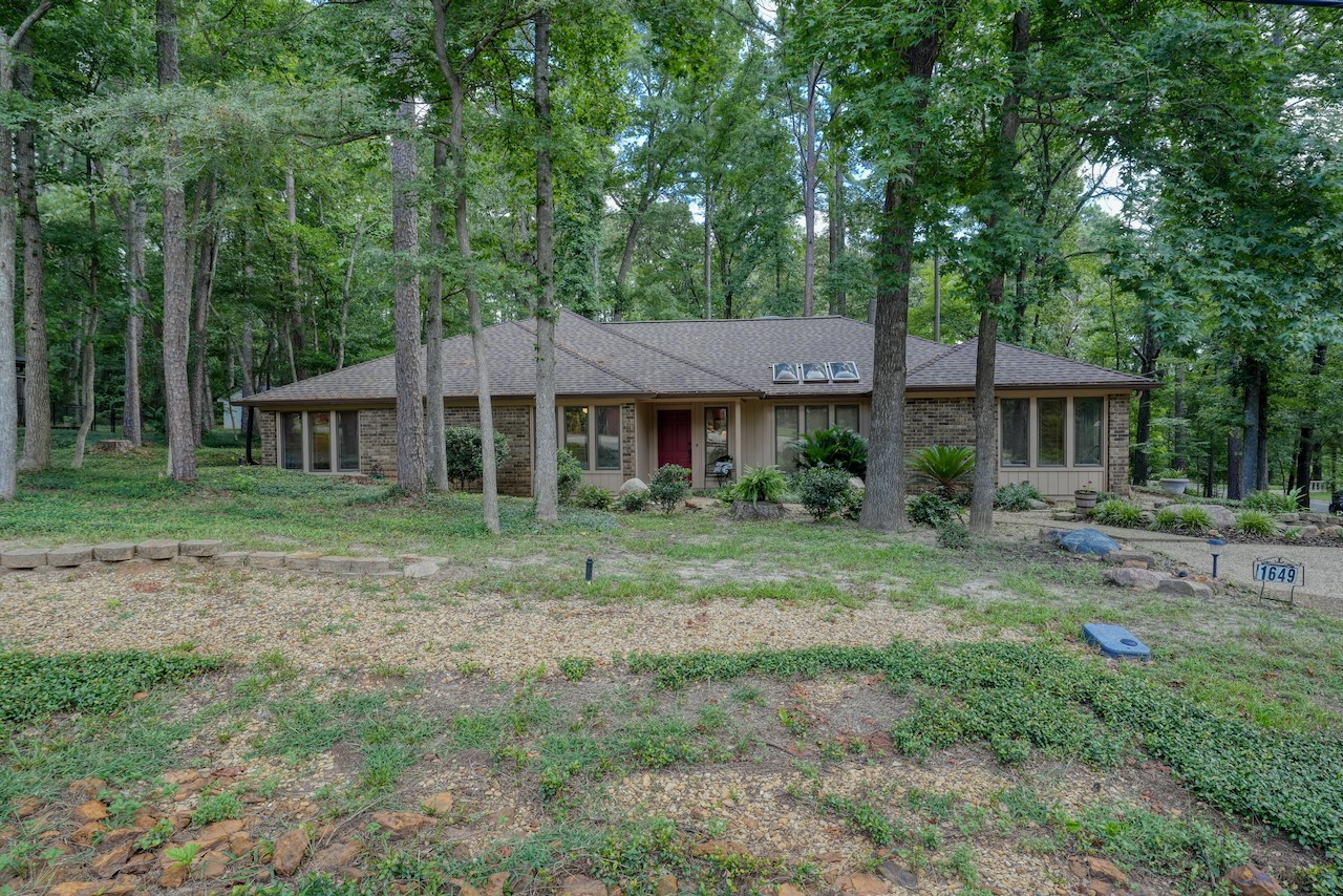 1649 Morningside Trail Hideaway TX 75771