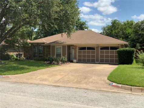 7432 Sandywoods Court Fort Worth TX 76112