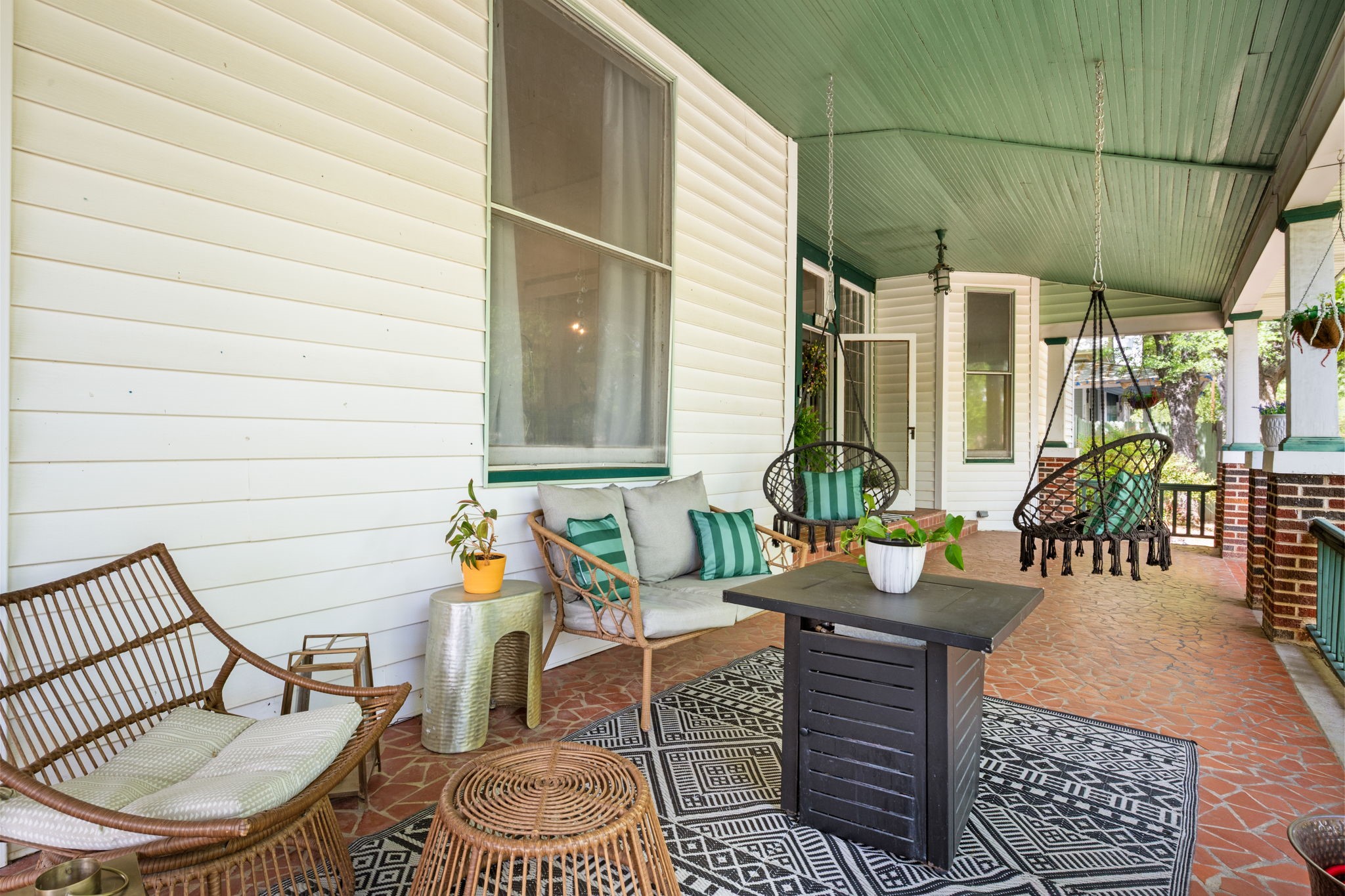 1201 NW 4th Avenue Mineral Wells TX 76067