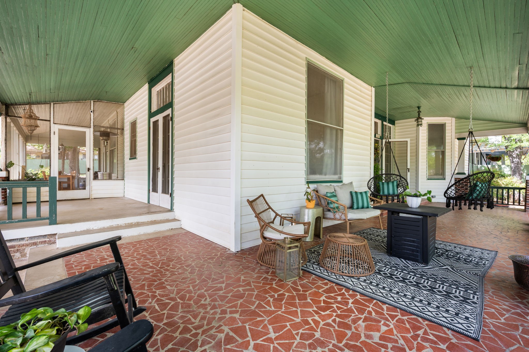 1201 NW 4th Avenue Mineral Wells TX 76067