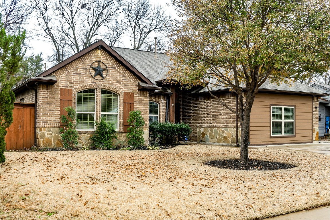 2417 Summit View Street Grand Prairie TX 75050