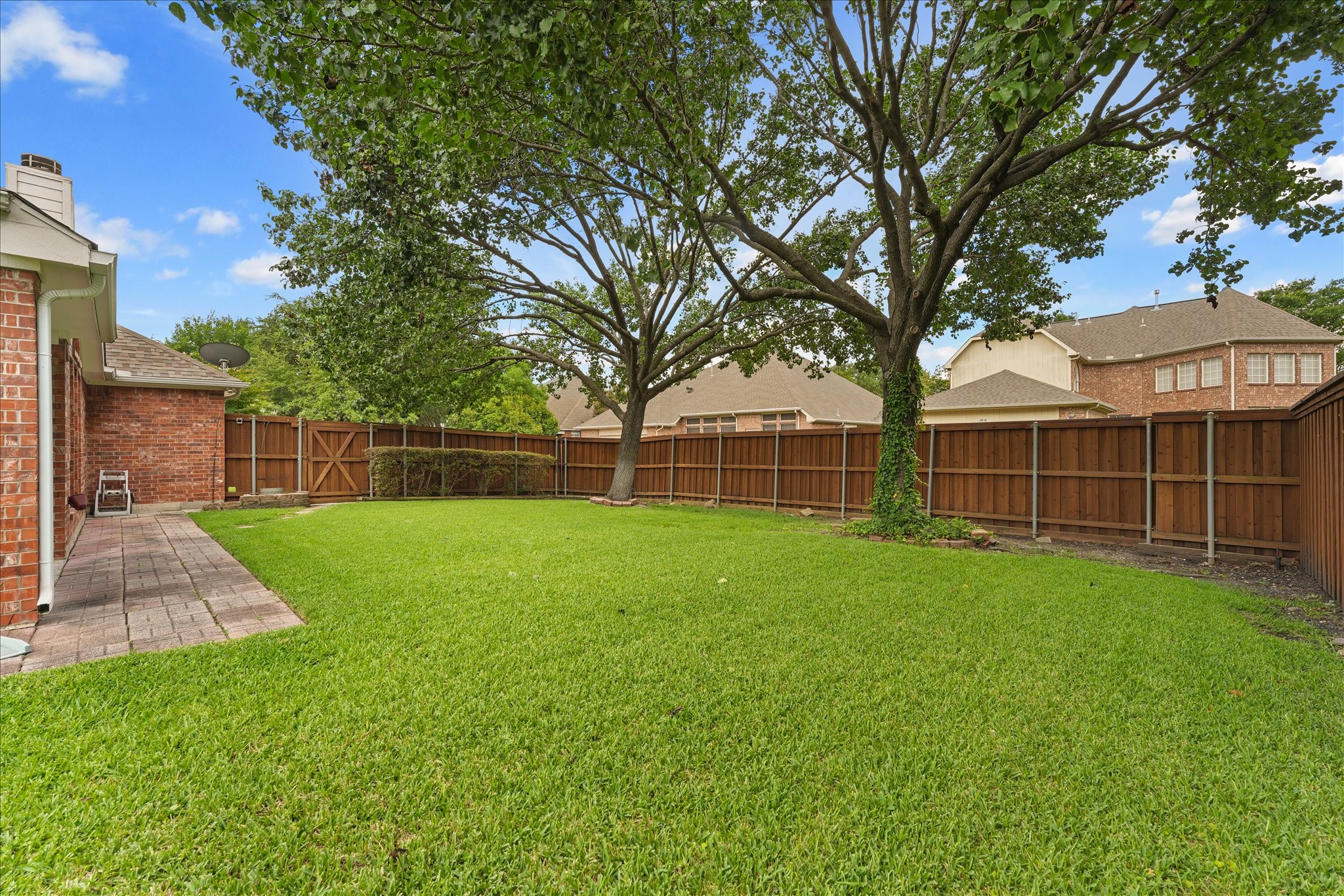 2811 Ashbury Drive Richardson TX 75082