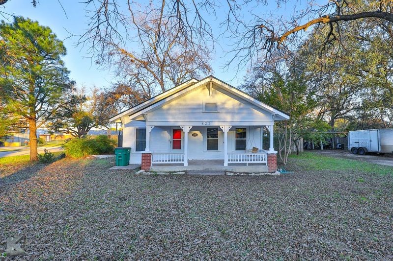 421 Oak Street Clyde TX 79510