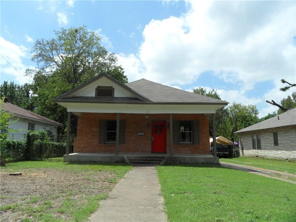 615 Cristler Avenue Dallas TX 75223