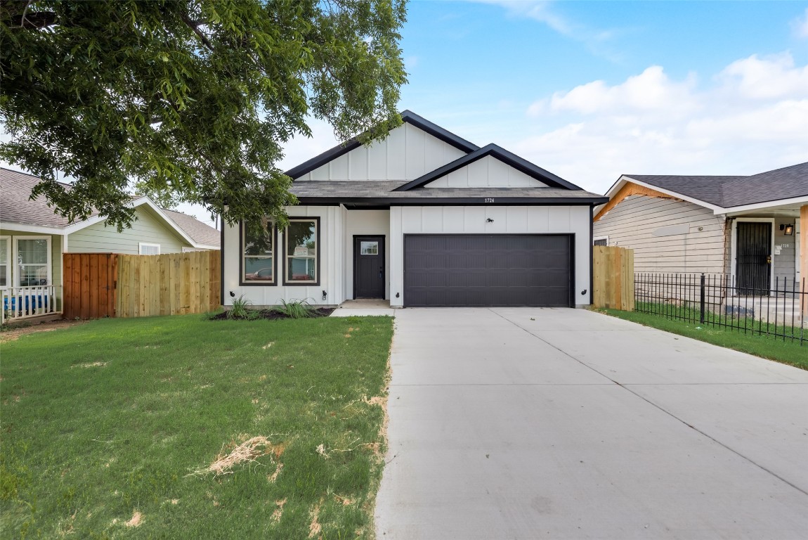 1724 E Arlington Avenue Fort Worth TX 76104
