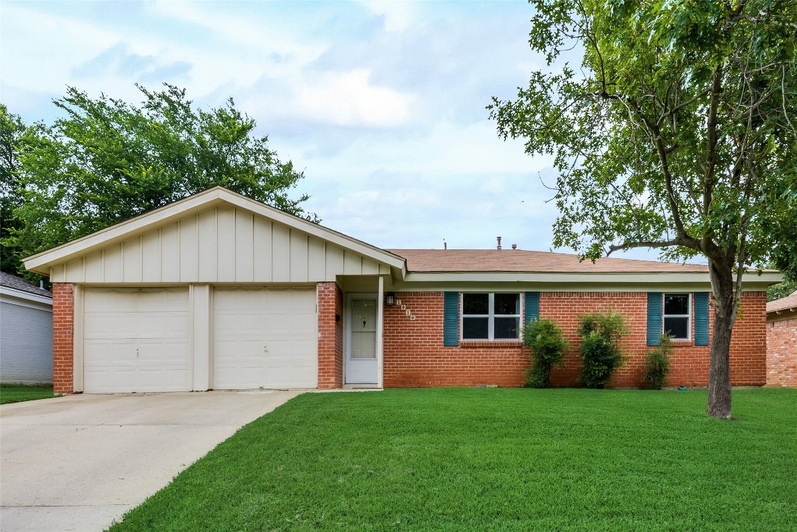 1016 Mary Drive Hurst TX 76053