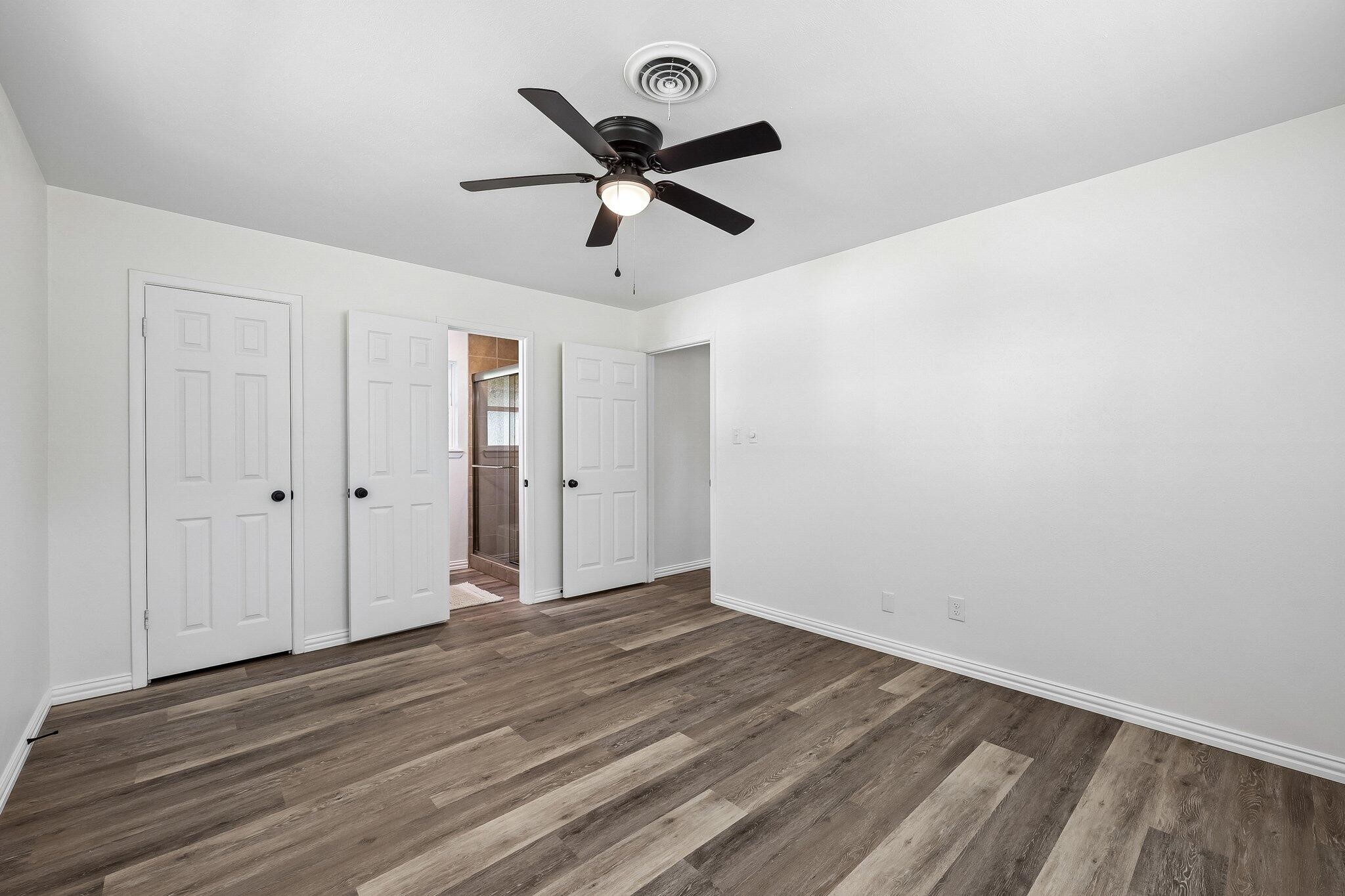 913 N Main Street Springtown TX 76082