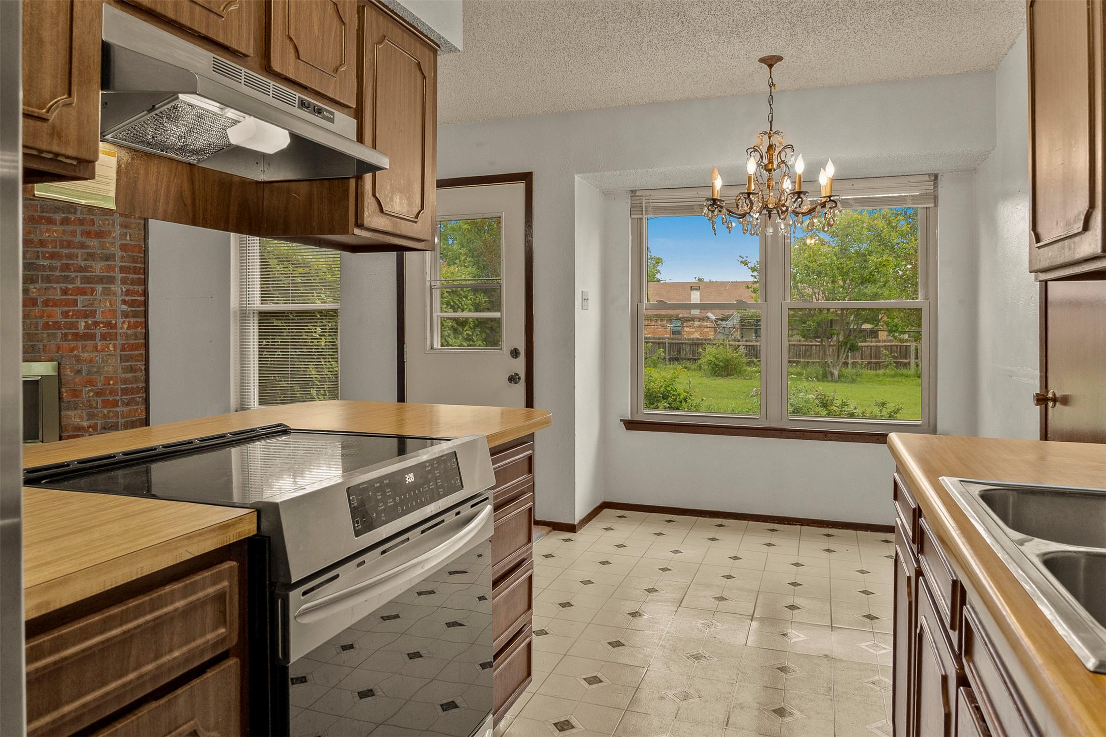 6417 Kary Lynn Drive N Watauga TX 76148