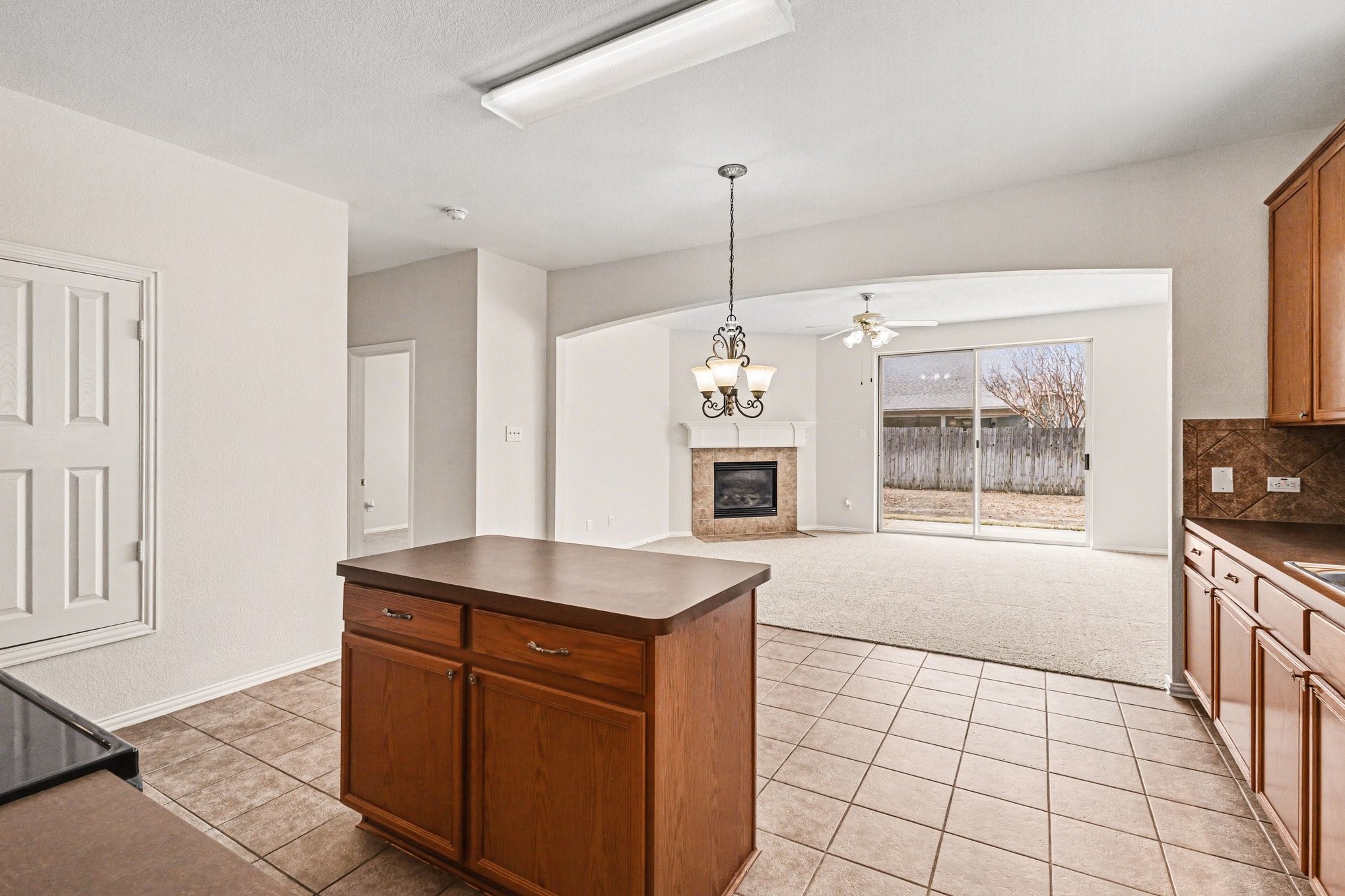 713 Dickerson Lane Mansfield TX 76063